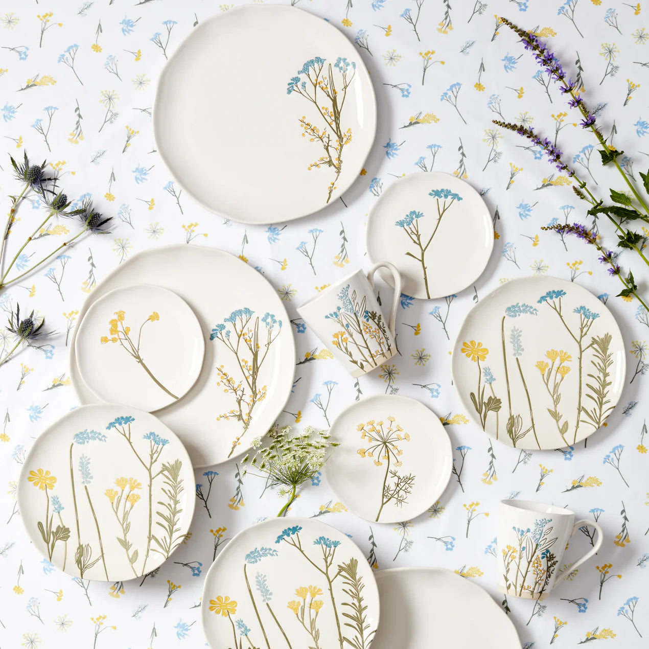 SOFTDEALZ | Wildflowers 12-Piece Dinnerware Set