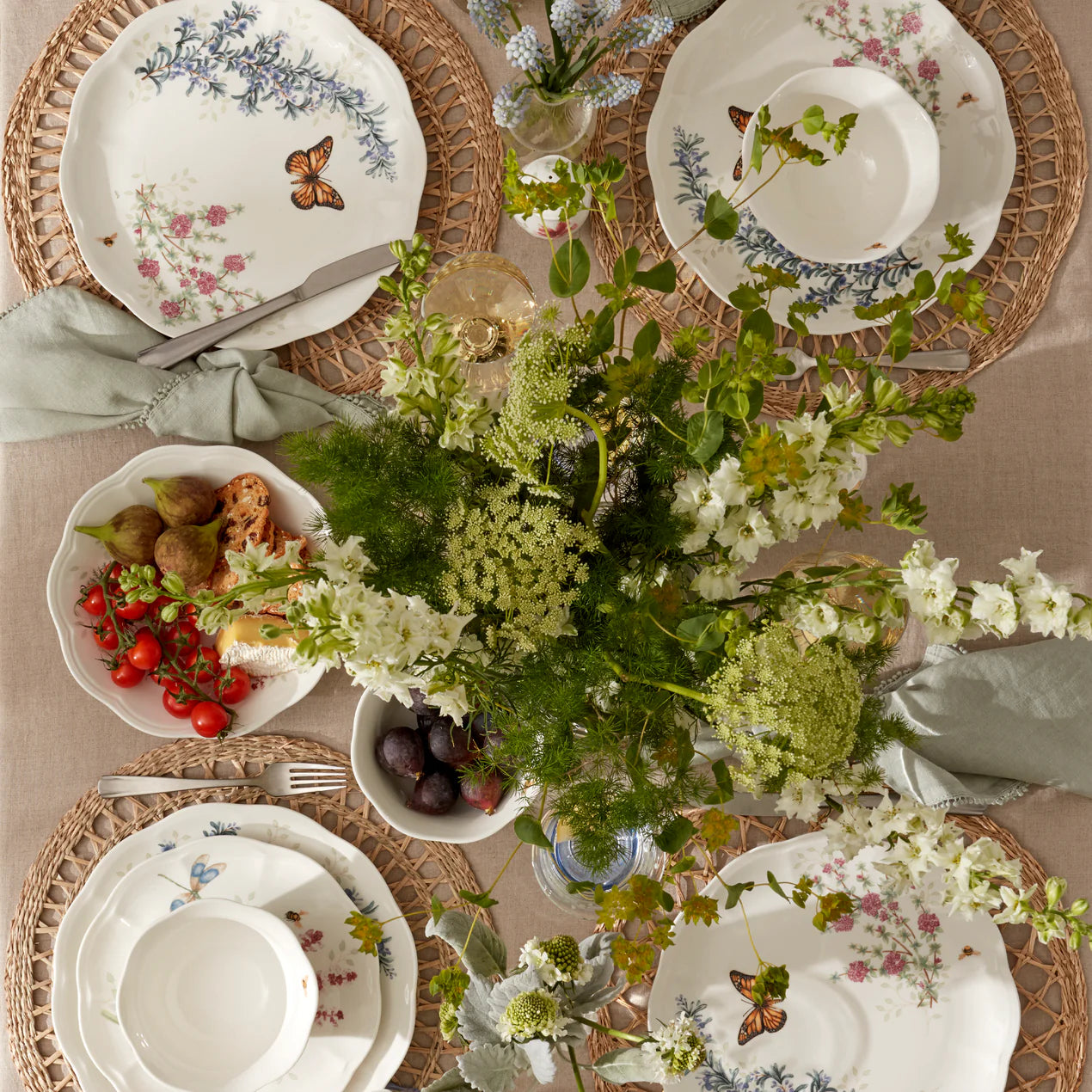 SOFTDEALZ | Butterfly Meadow Herbs 12-Piece Dinnerware Set